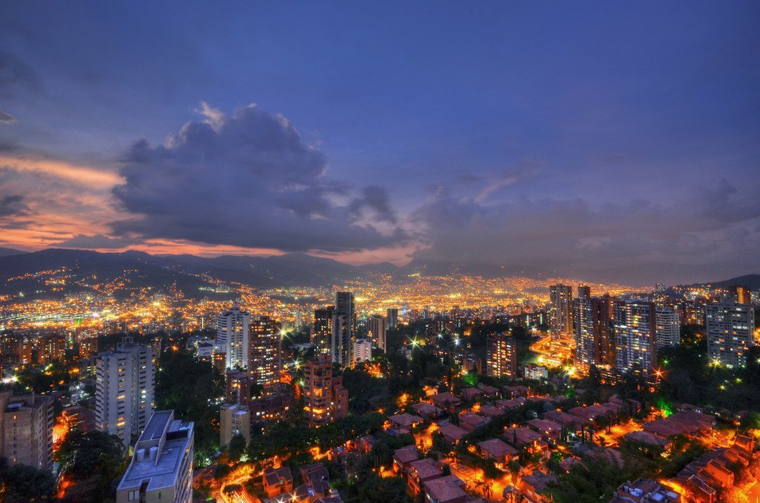 View of Medellín and surrounding mountains, starting point for day trips from Medellín